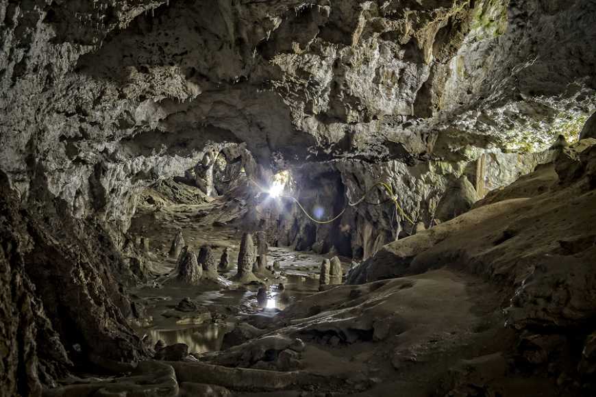 Peștera Polovragi sau Sanctuarul lui Zamolxis