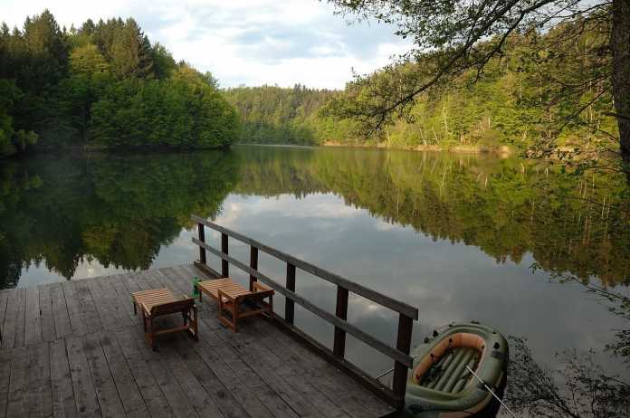 Povestea celui mai vechi lac artificial din România