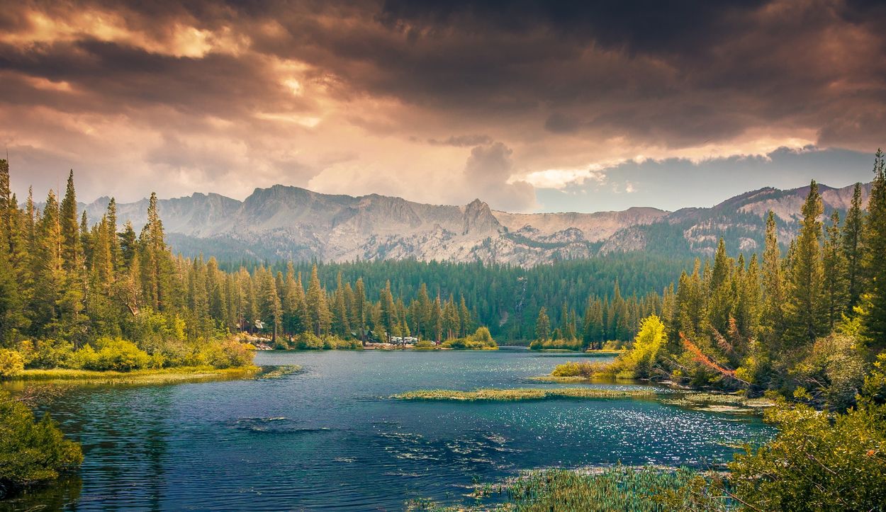 OBIECTIVE TURISTICE CANADA: LOCURI DE VĂZUT MĂCAR O DATĂ ÎN VIAȚĂ OBIECTIVE TURISTICE CANADA: LOCURI DE VĂZUT MĂCAR O DATĂ ÎN VIAȚĂ