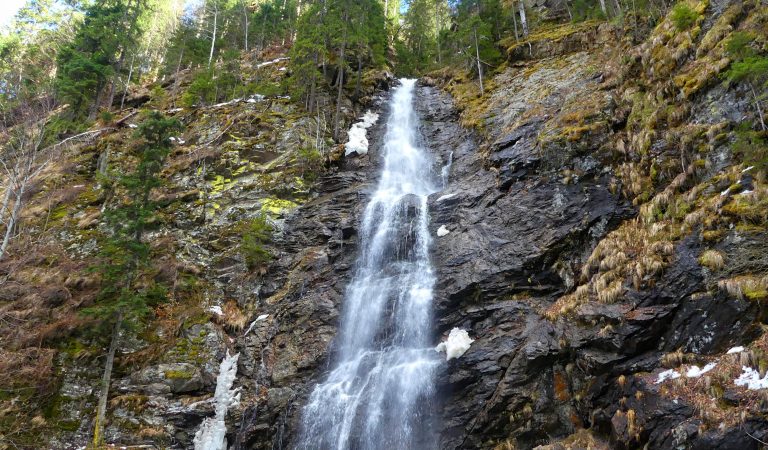 Cascada Scorusu sau a lui Ciuca