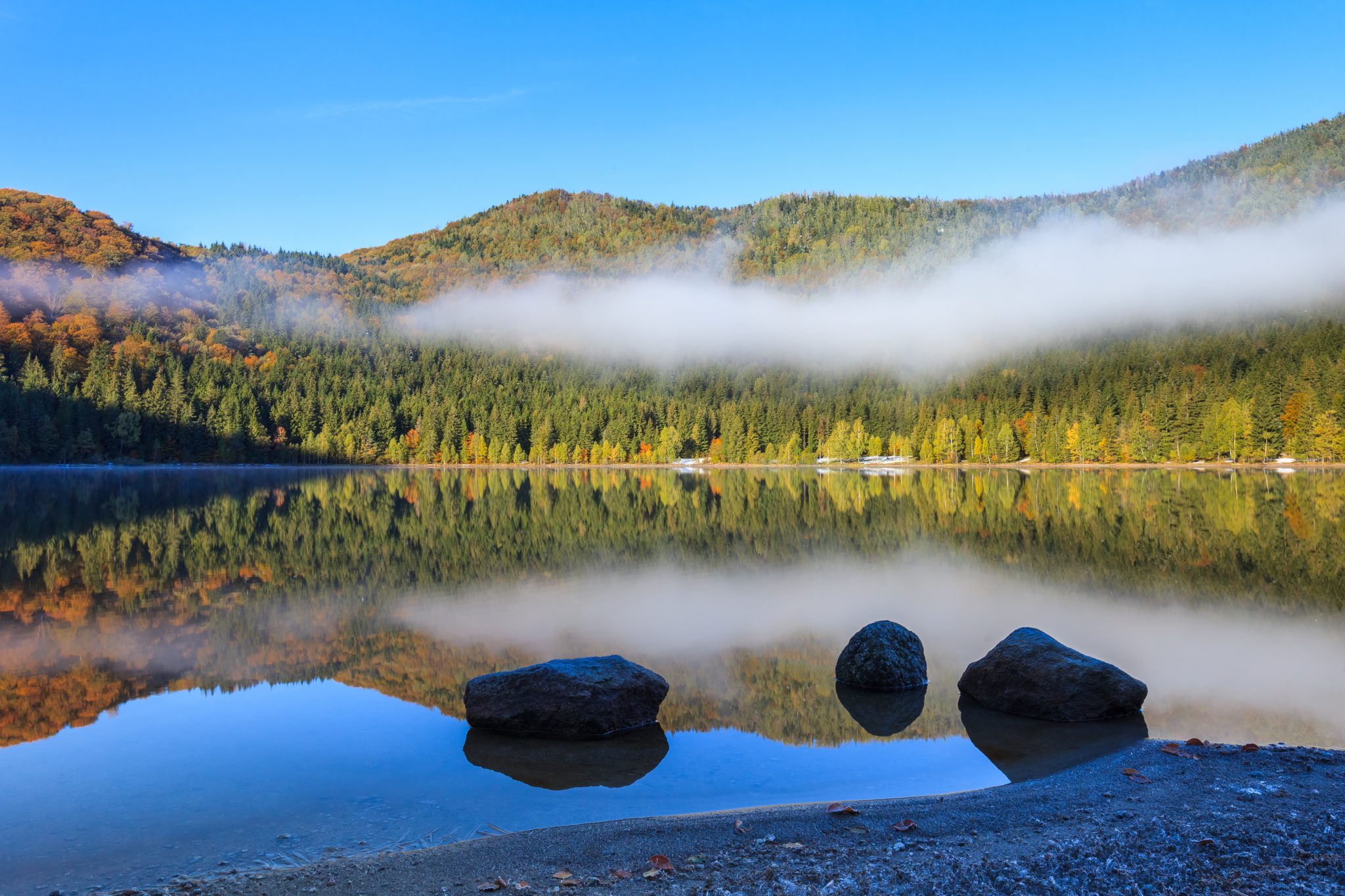 Lacul Sfânta Ana - Icoană în Ținutul Secuiesc - România Turistică - ROMTUR