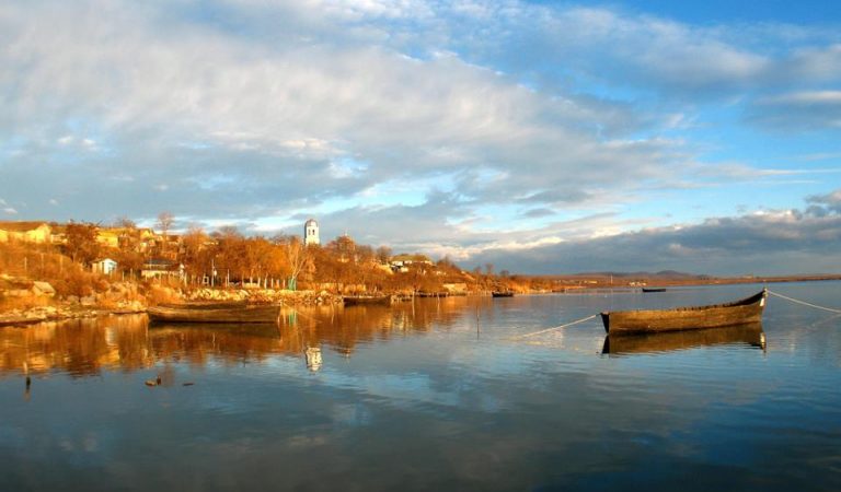 Lacul Razim – lac spectaculos în Delta Dunării