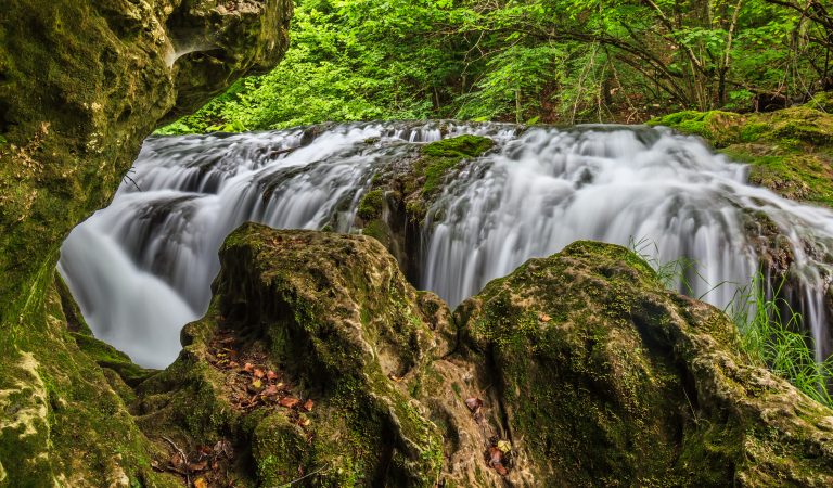 Cascada Văioaga – miracolul din Banat Cascada Văioaga – miracolul din Banat