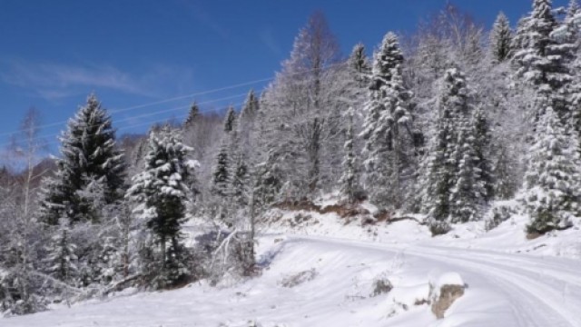 CONCURS. Ai făcut poze la munte, iarna, în România? Publică și tu!